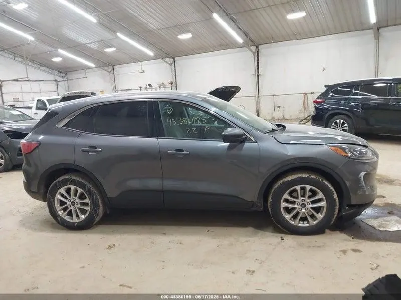 FORD ESCAPE SE 2022