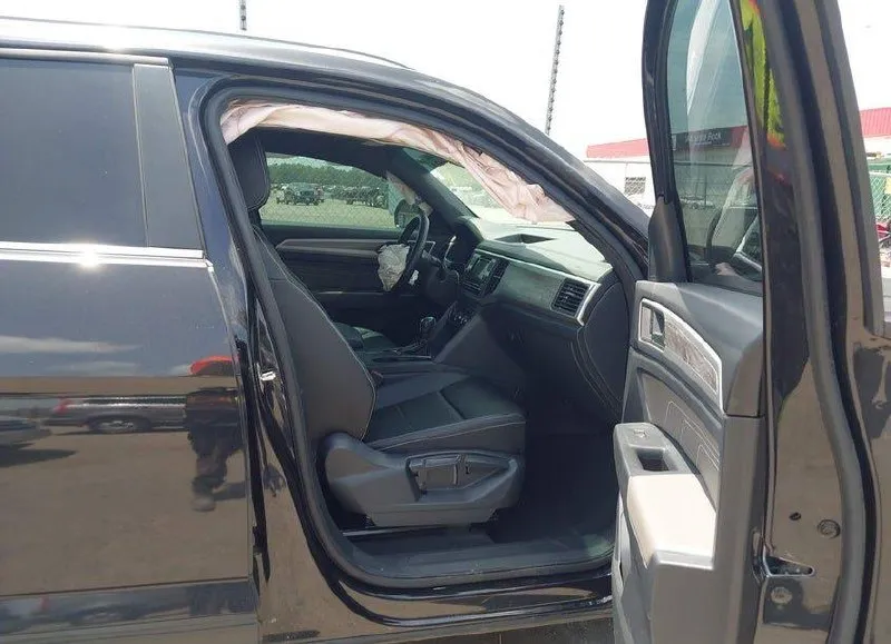 VOLKSWAGEN ATLAS SE 2023