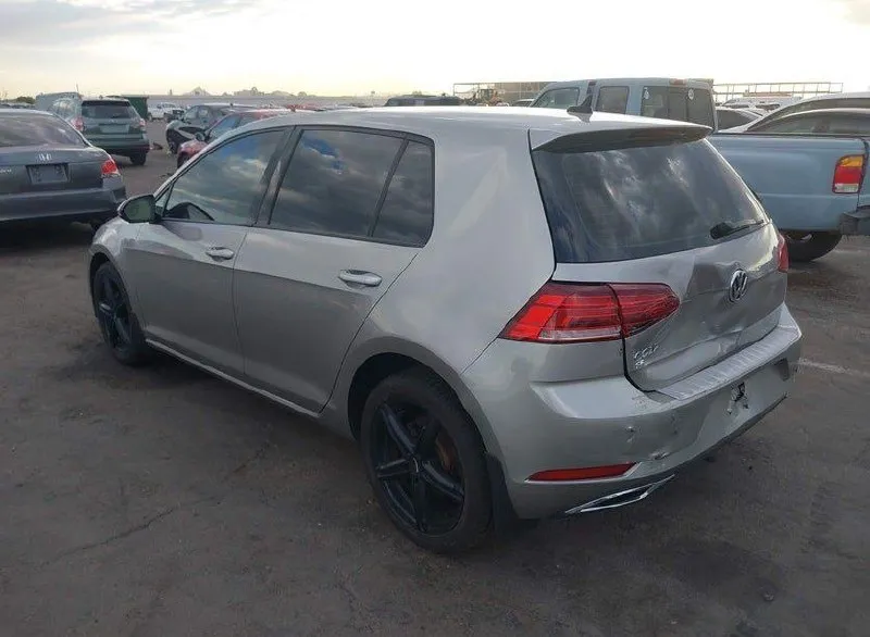 VOLKSWAGEN GOLF 2019