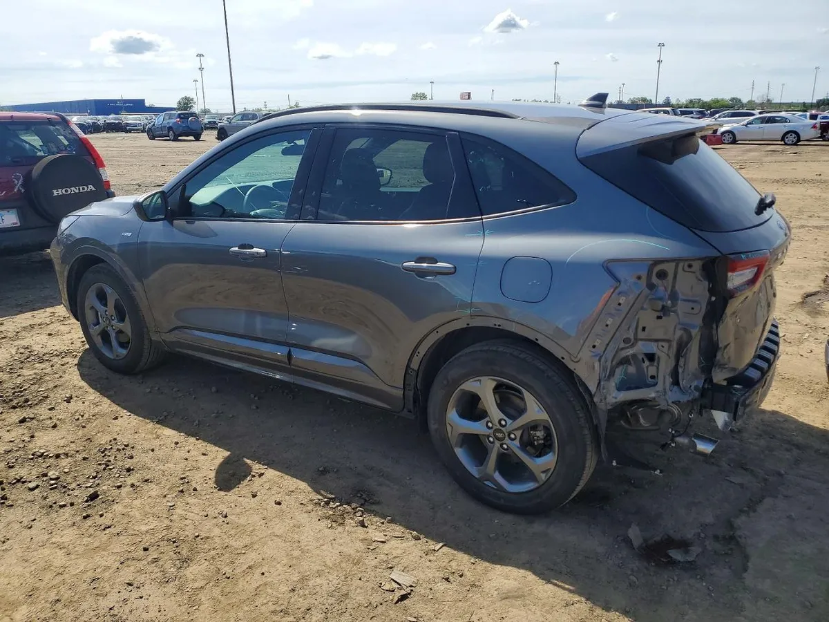 FORD ESCAPE 2023