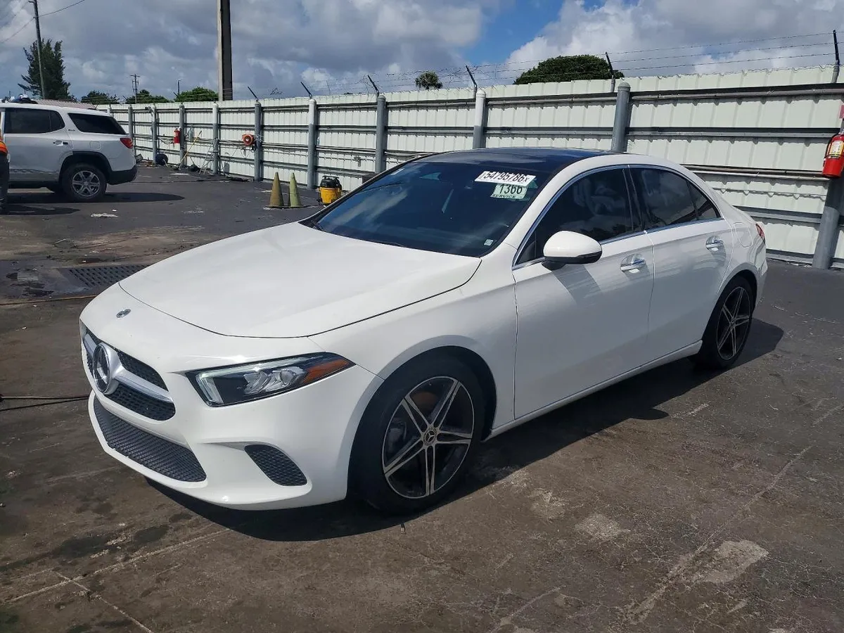 MERCEDES-BENZ A-CLASS A 220 2022