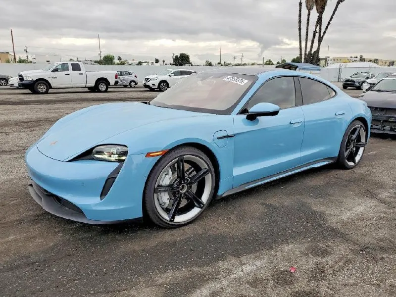 PORSCHE TAYCAN 4S 2024
