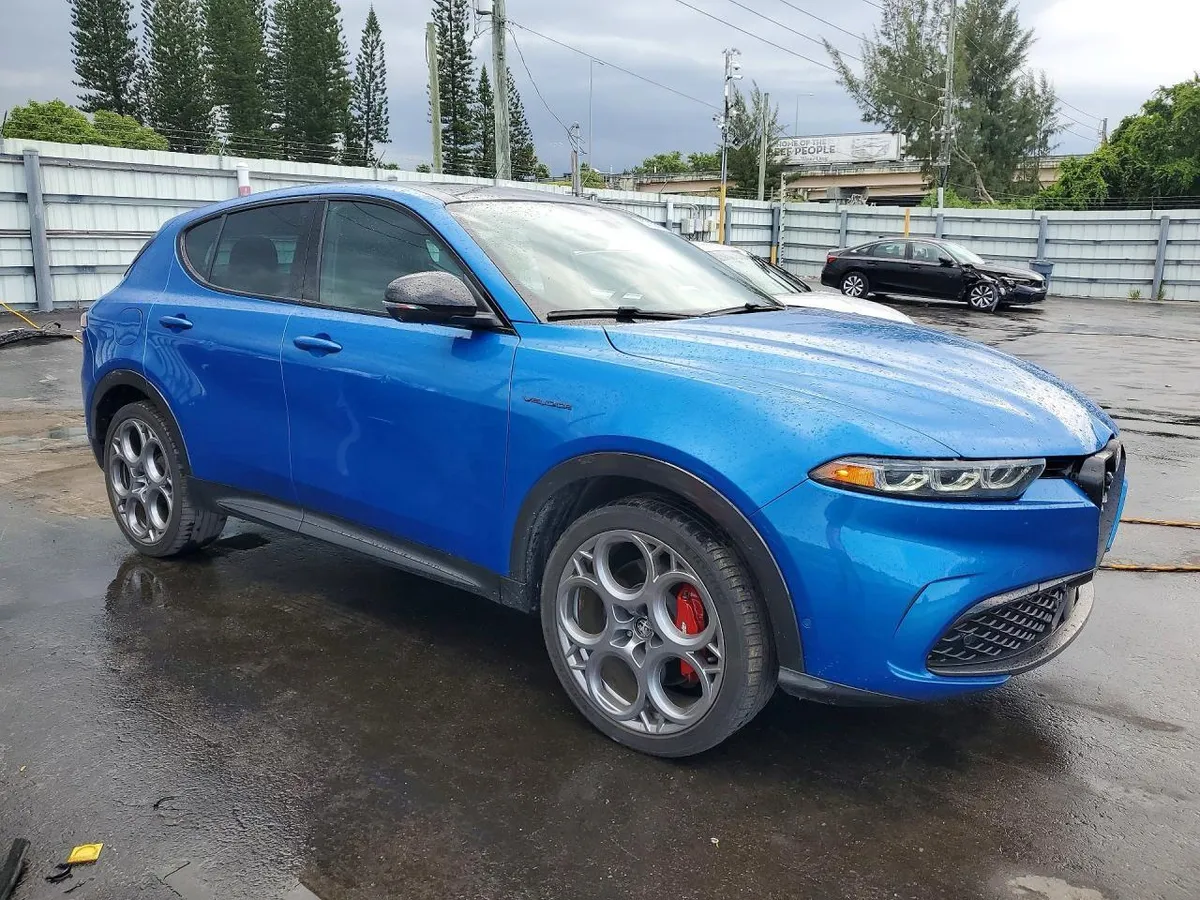 ALFA ROMEO TONALE VELOCE 2024