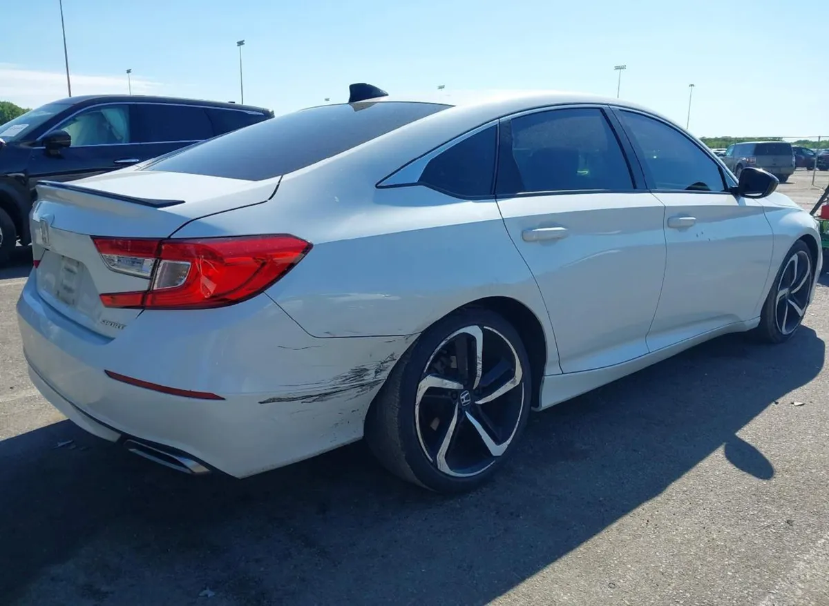 HONDA ACCORD 5 2022