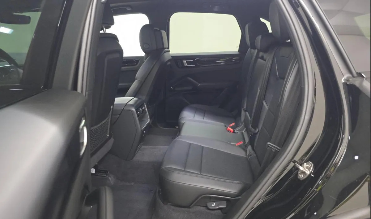 PORSCHE CAYENNE 2023