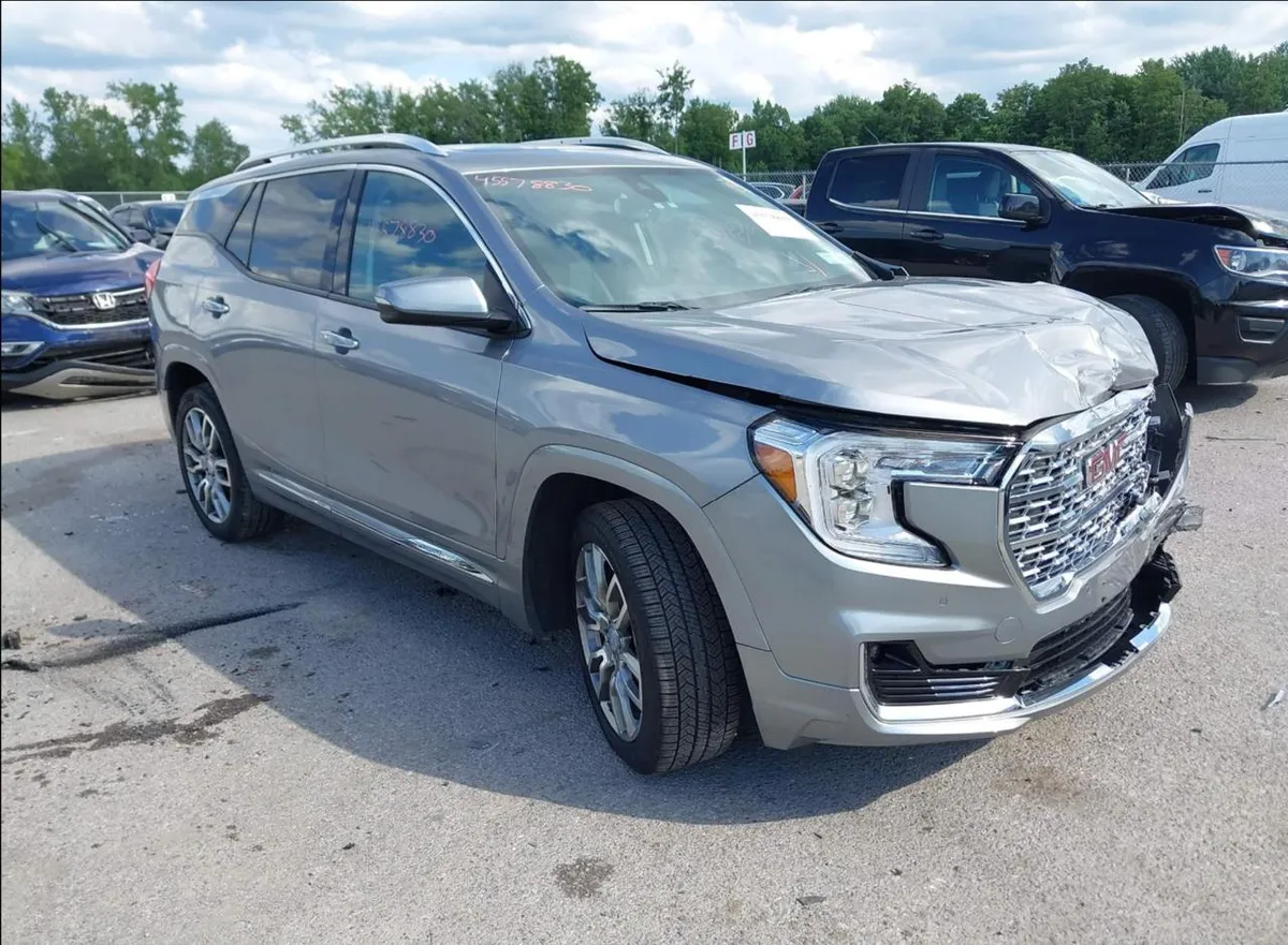 GMC TERRAIN AWD DENALI 2023