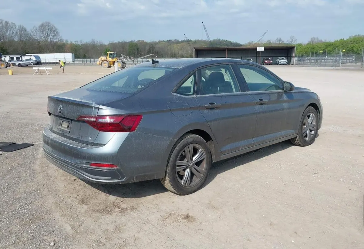 VOLKSWAGEN JETTA SE 2023