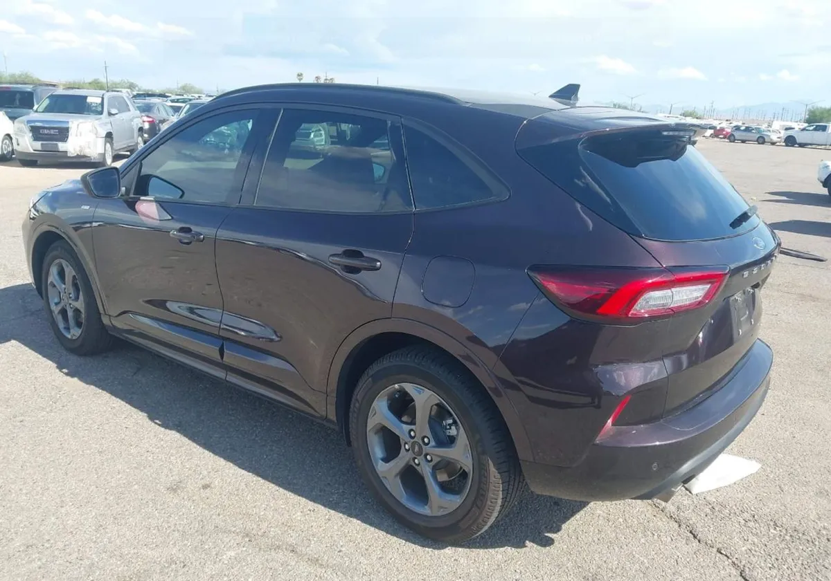 FORD ESCAPE ST-LINE 2023