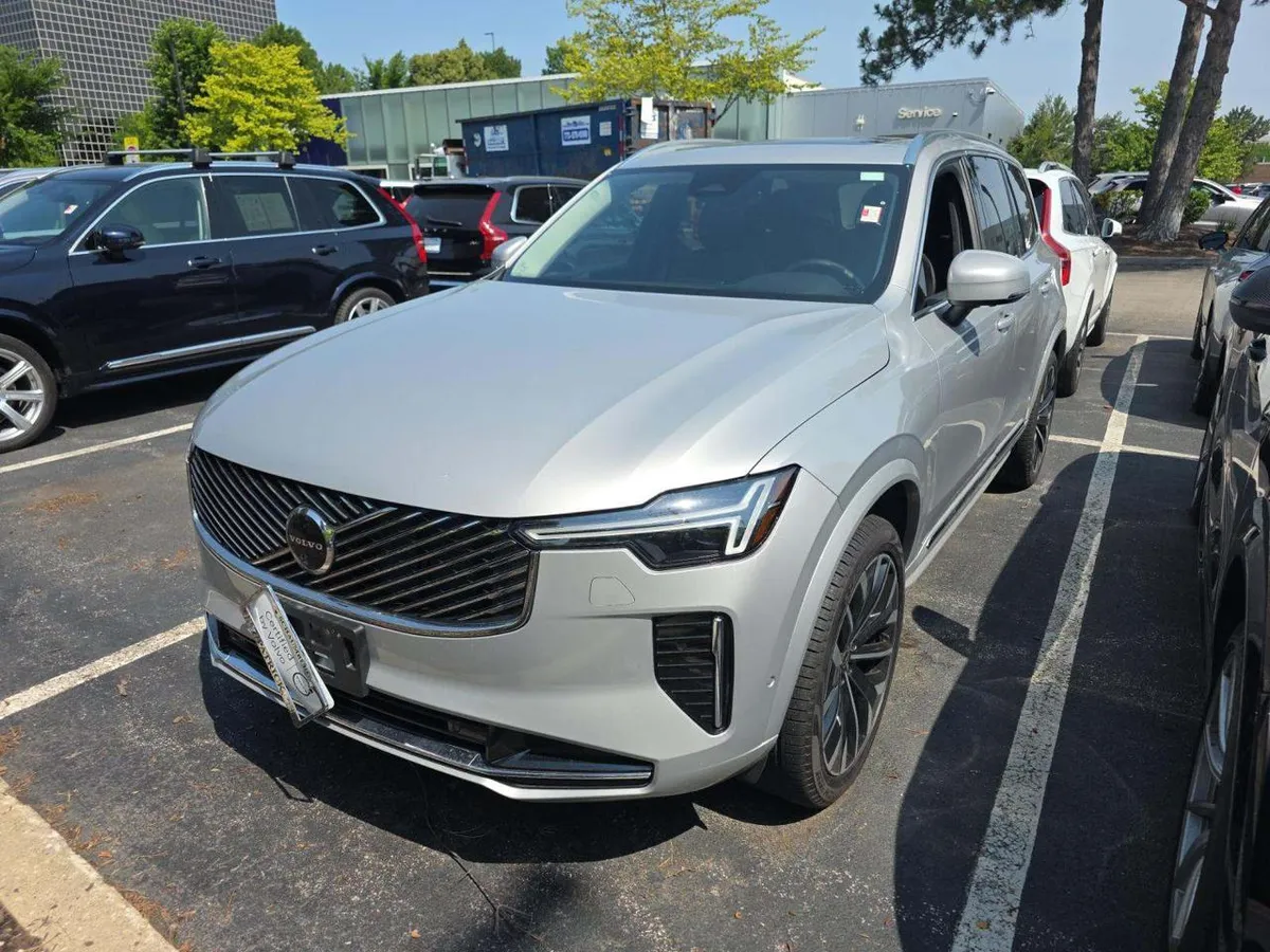 VOLVO XC90 2025