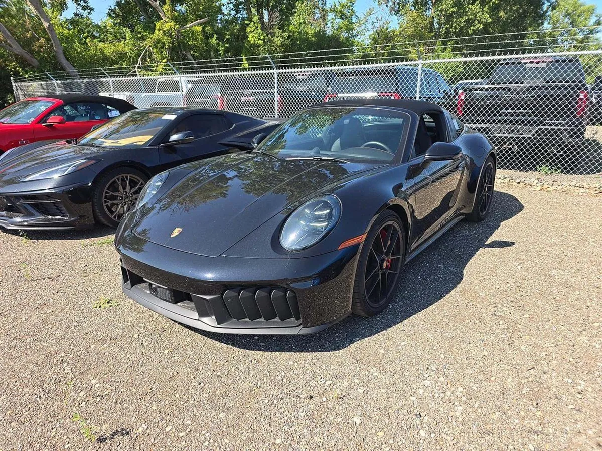 PORSCHE 911 TARGA 4 GTS 2026