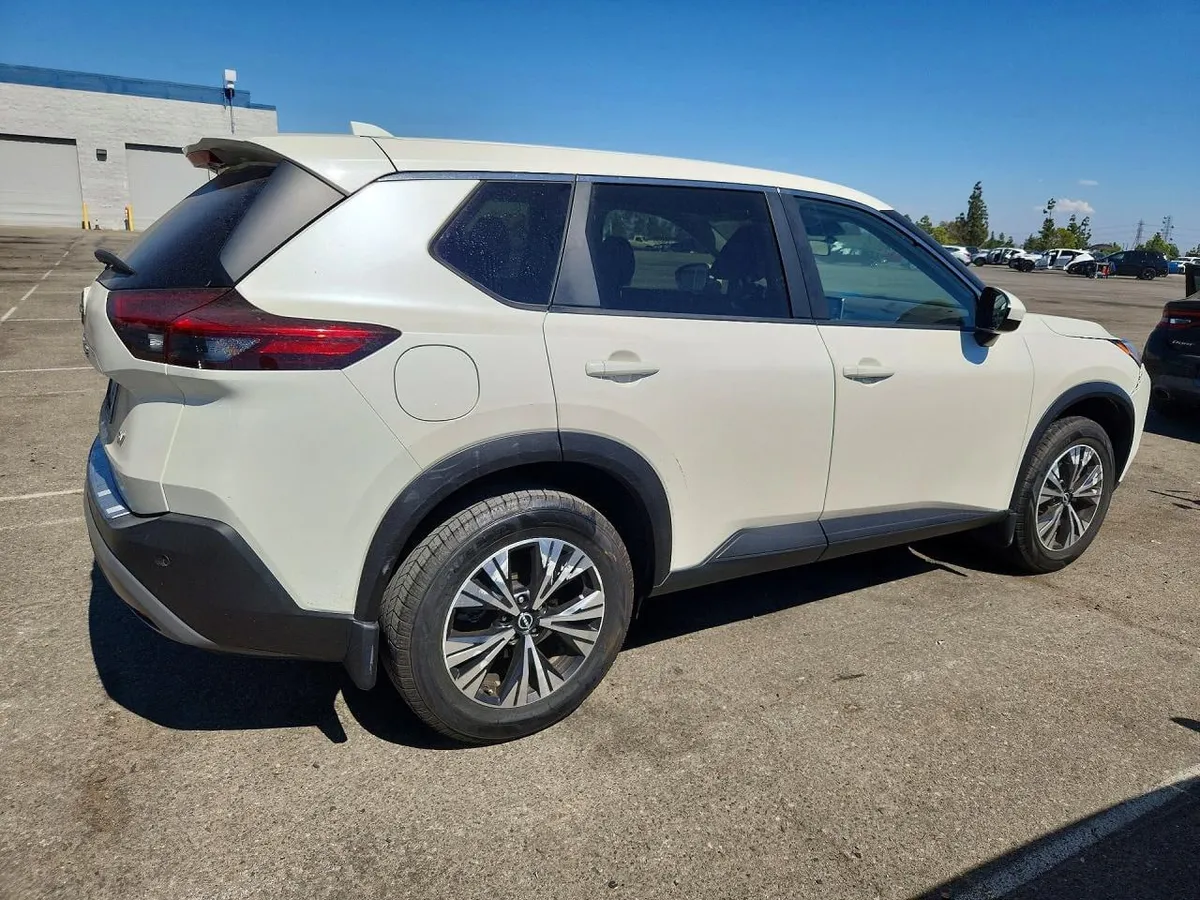 NISSAN ROGUE SV 2023