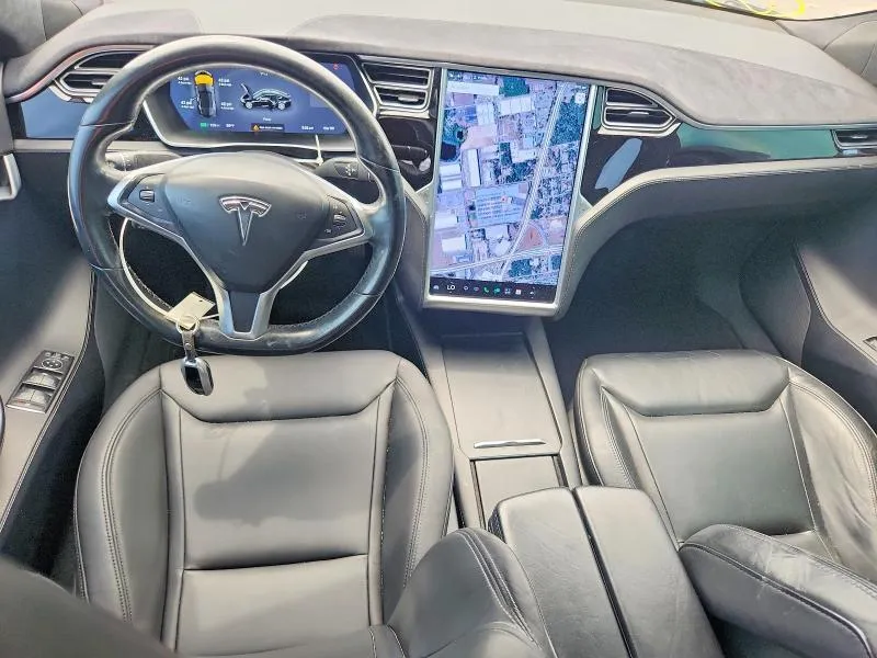 TESLA MODEL S 2016