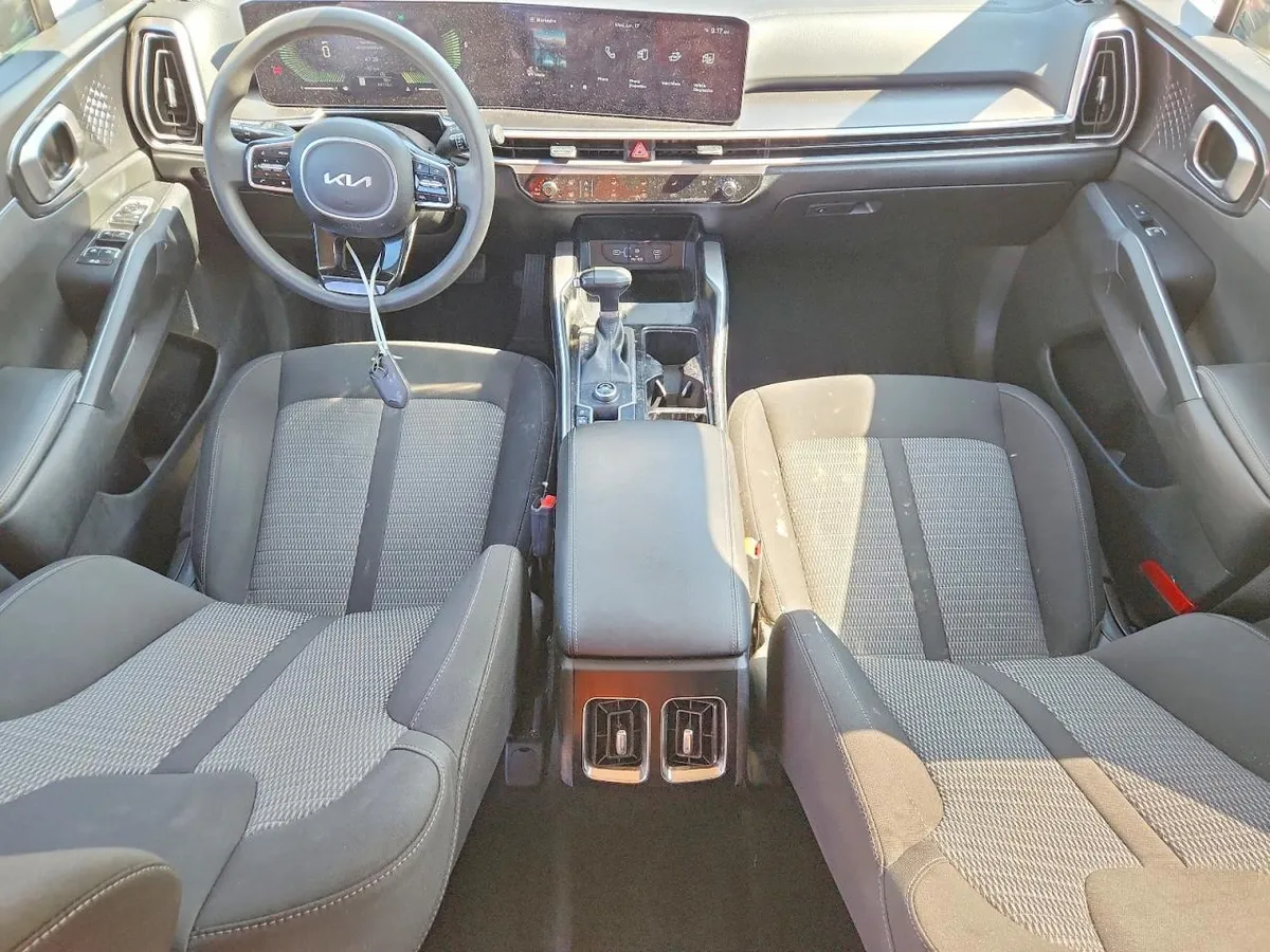 KIA SORENTO LX 2024