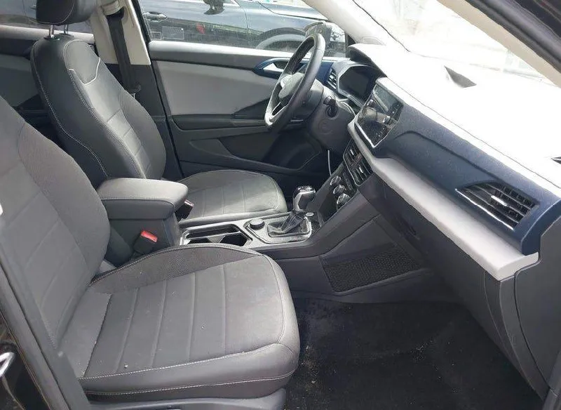 VOLKSWAGEN TAOS SE 2023