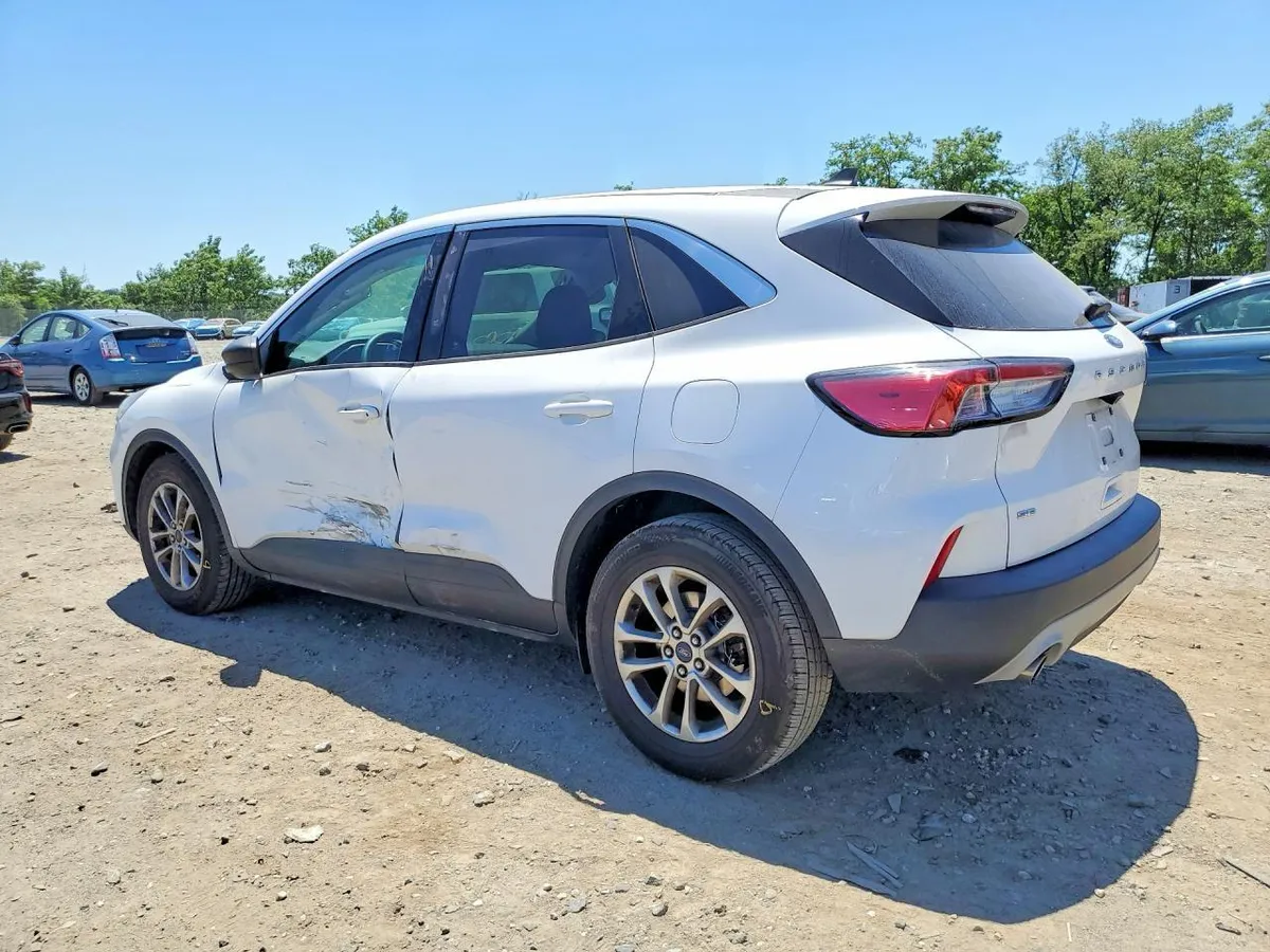 FORD ESCAPE SE 2022