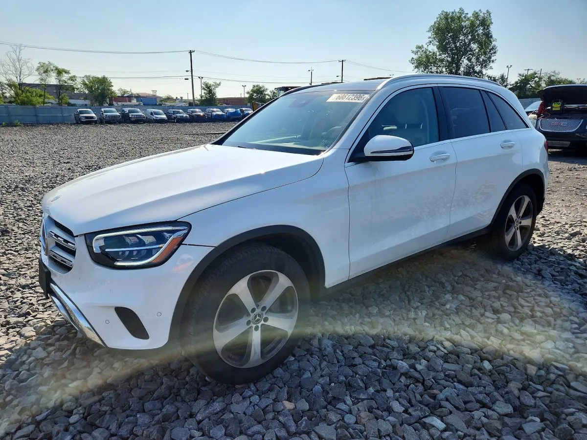 MERCEDES-BENZ GLC 300 2022