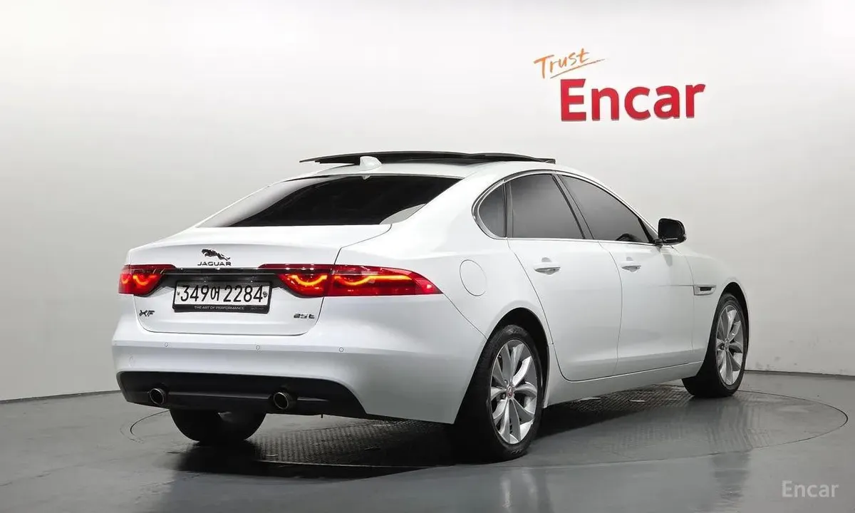 JAGUAR XF 2019