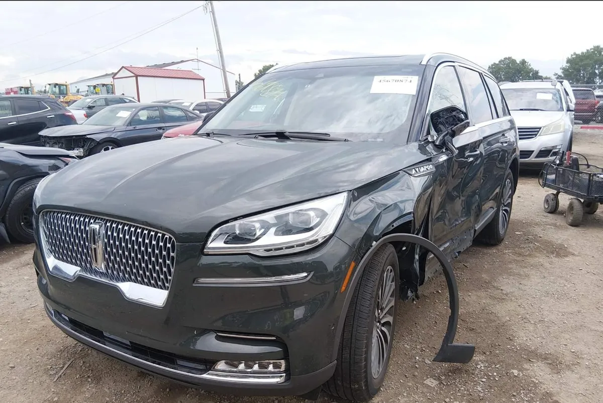 LINCOLN AVIATOR RESERVE 2023