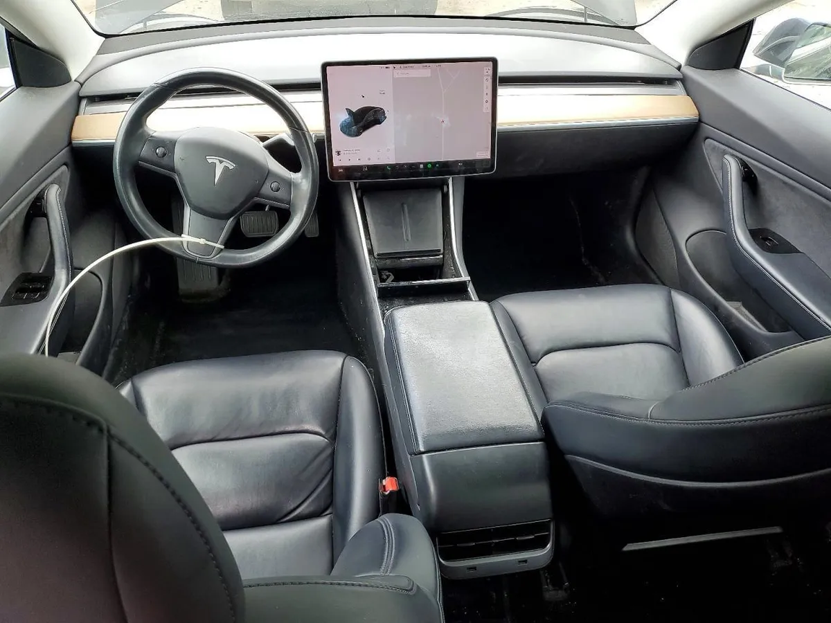 TESLA MODEL 3 2018