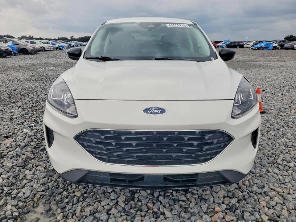 FORD ESCAPE SE 2022