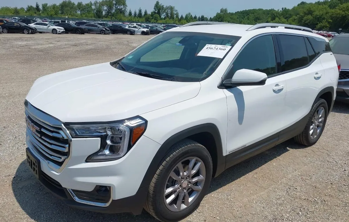 GMC TERRAIN SLT 2024