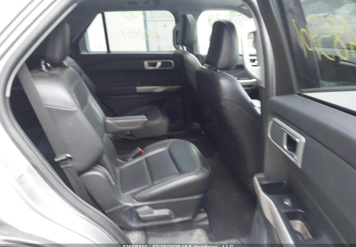 FORD EXPLORER БОЛЬШОЙ МУЛЬТИМЕДИЙНЫЙ ЭКРАН 2023