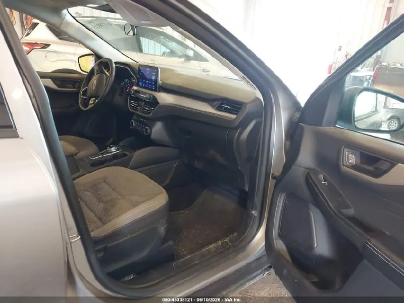 FORD ESCAPE SE 2022