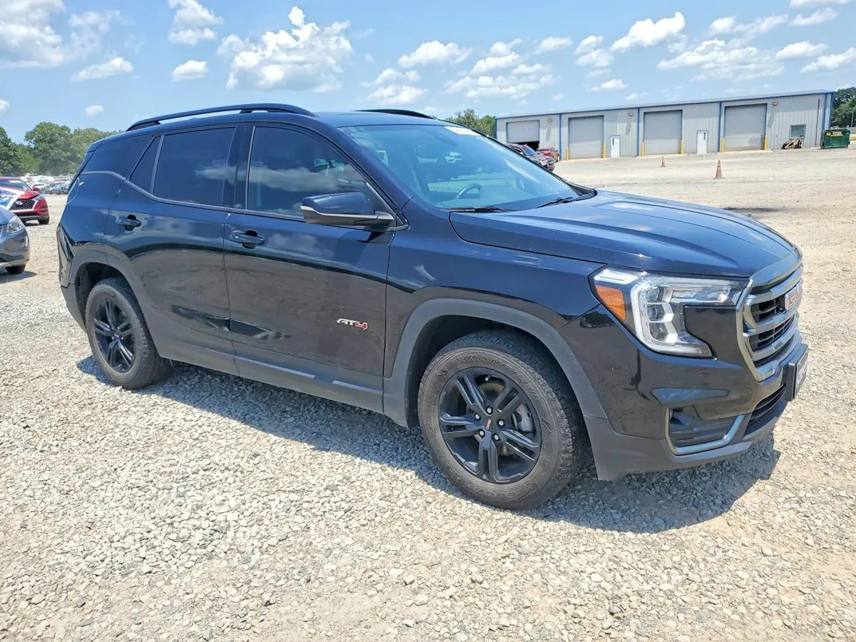 GMC TERRAIN AT4 2024