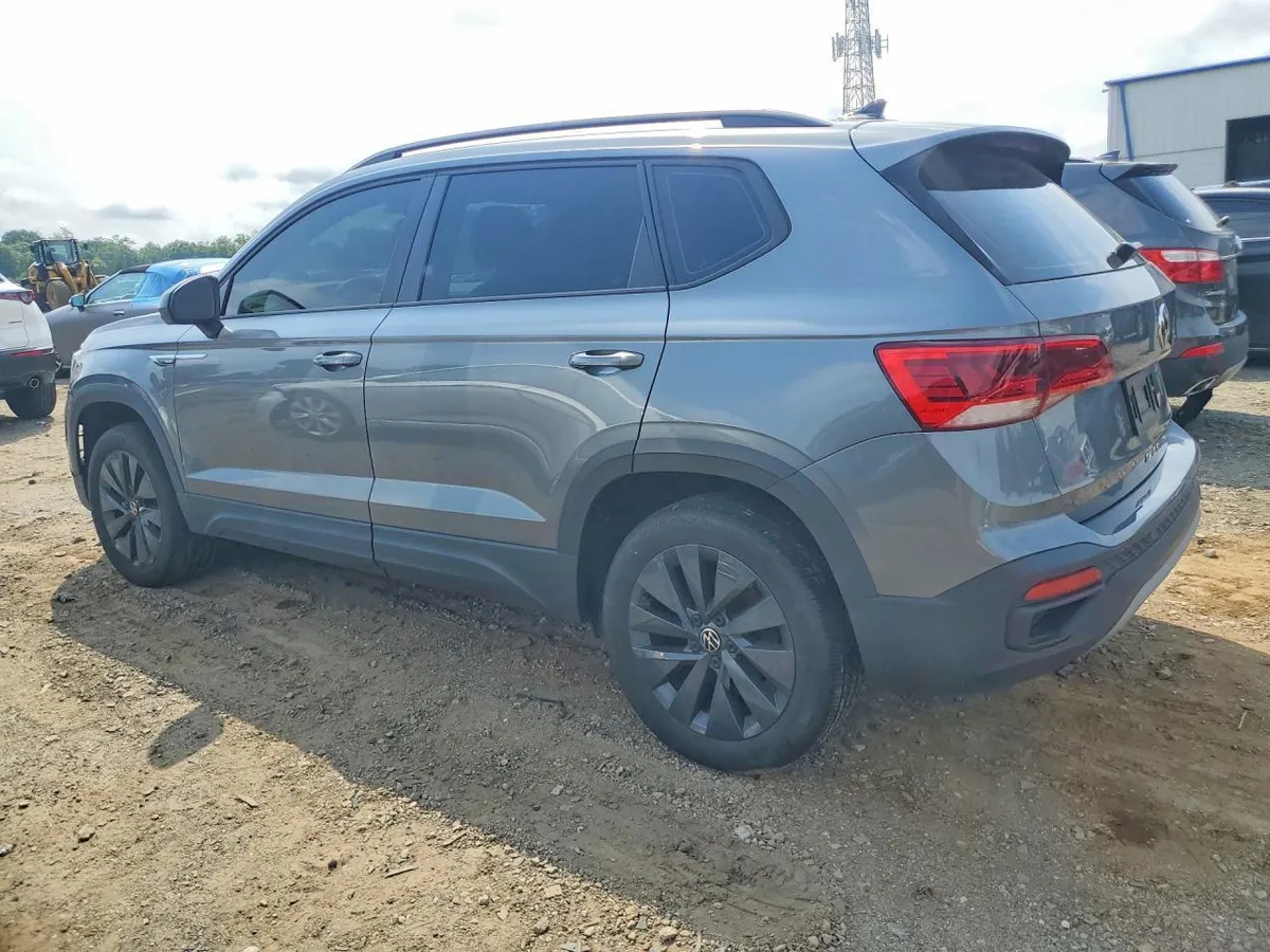 VOLKSWAGEN TAOS 2024