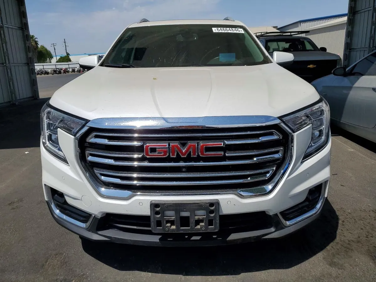 GMC TERRAIN SLT 2023