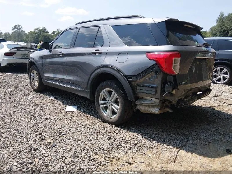FORD EXPLORER XLT 2022