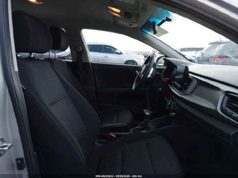 KIA RIO 2023