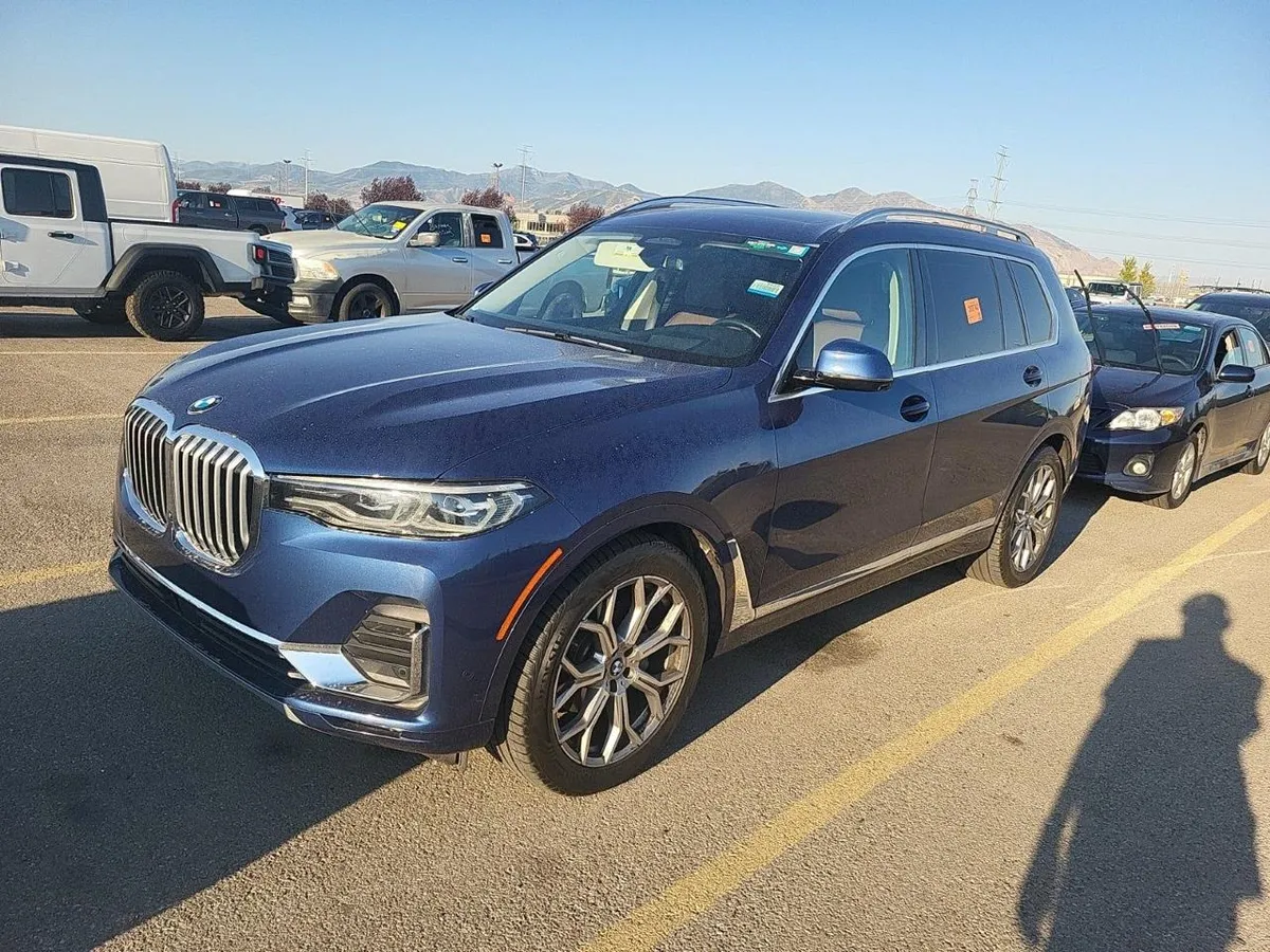 BMW X7 SPORTS ACTIVITY VEHICLE 2022