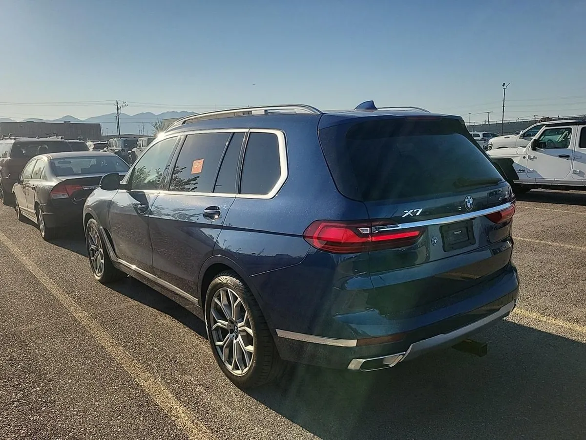 BMW X7 SPORTS ACTIVITY VEHICLE 2022