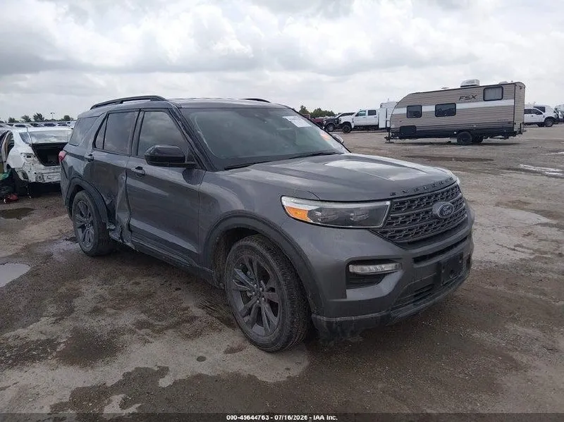 FORD EXPLORER XLT 2024