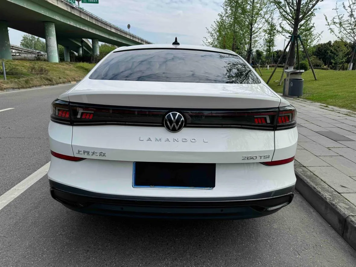 VOLKSWAGEN LAMANDO L 2023 LAMANDO L 2023