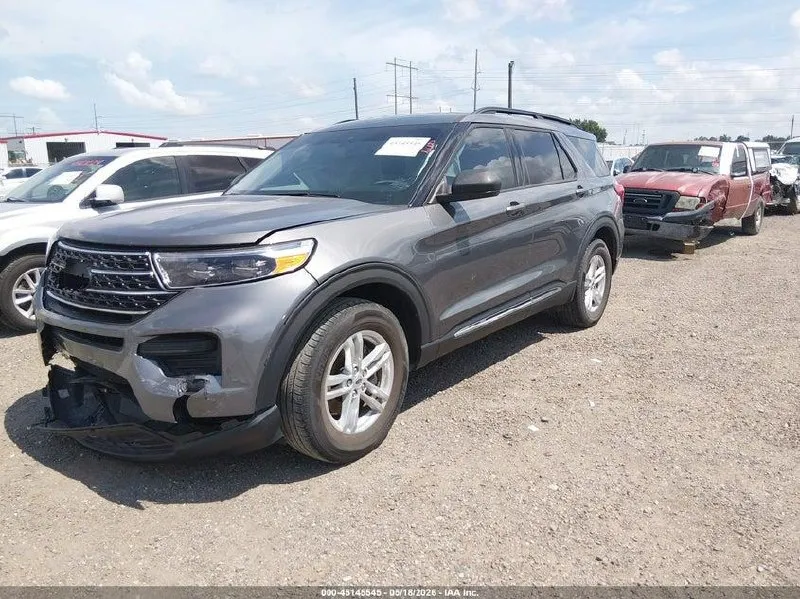 FORD EXPLORER XLT 2023