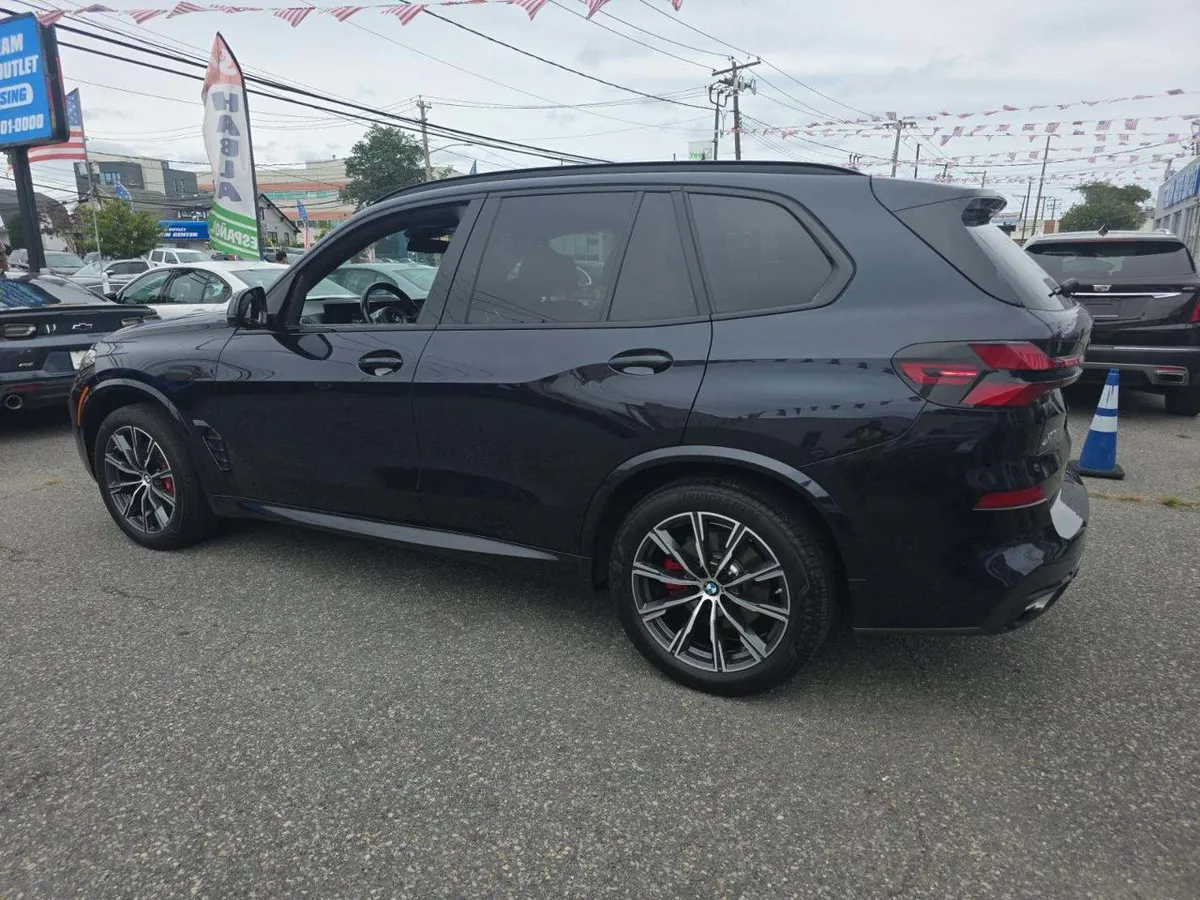 BMW X5 SPORTS ACTIVITY VEHICLE 2024