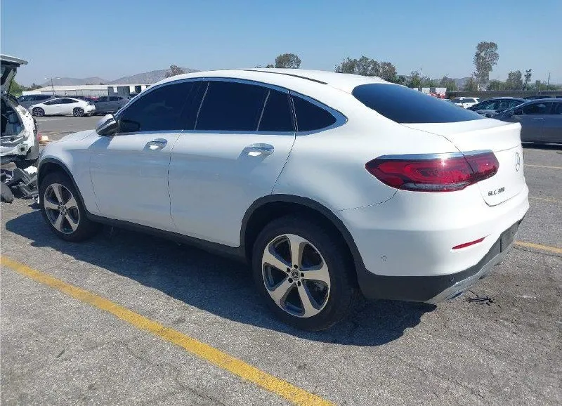MERCEDES-BENZ GLC 300 4MATIC COUPE 2023