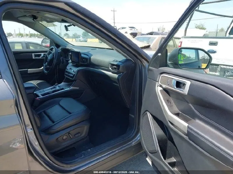 FORD EXPLORER XLT 2022