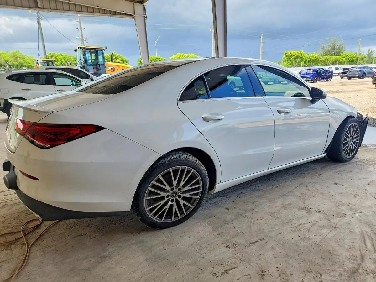 MERCEDES-BENZ CLA 250 2020