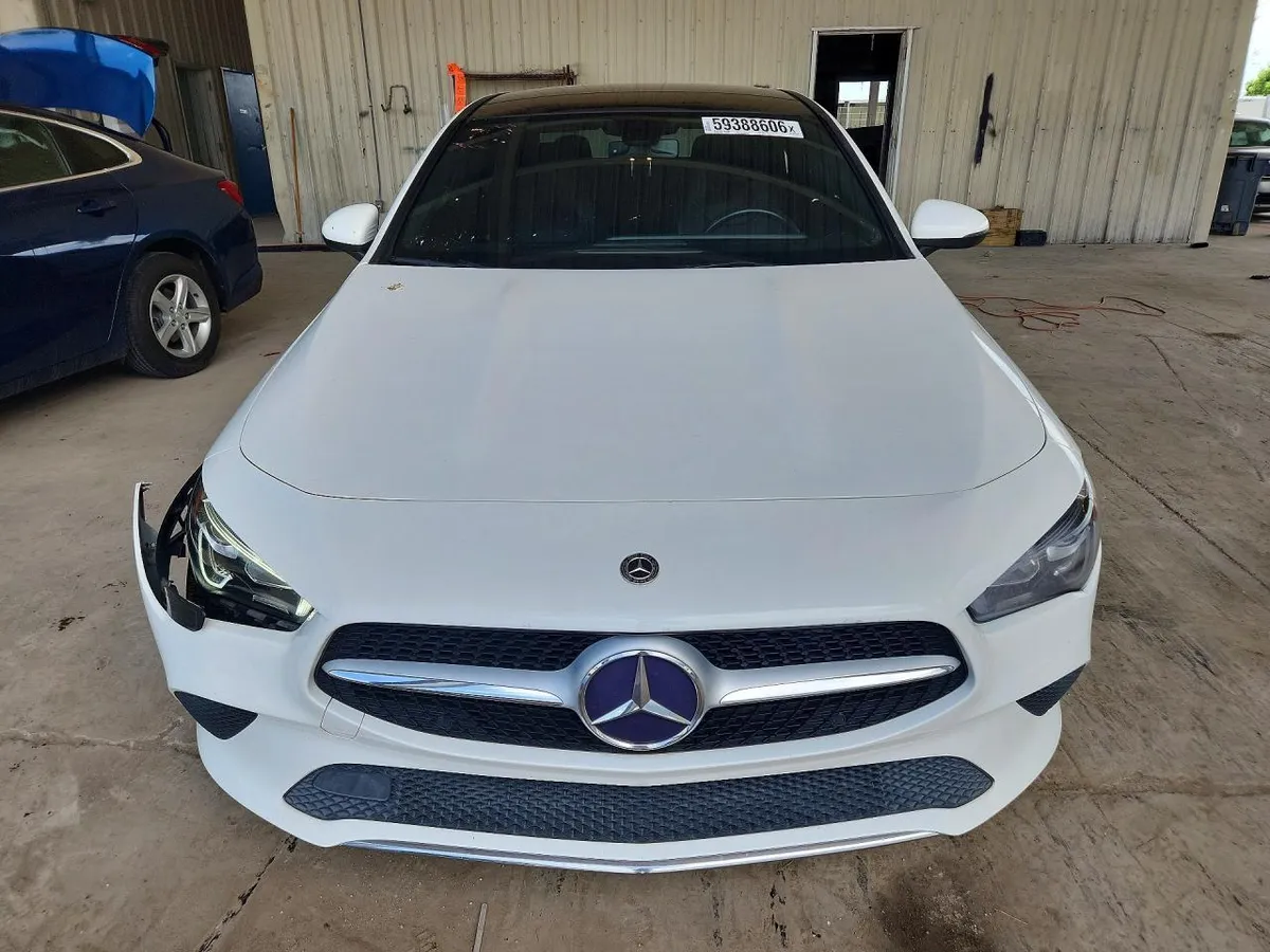 MERCEDES-BENZ CLA 250 2020