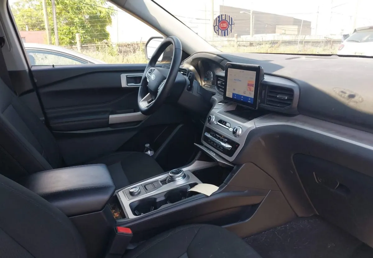 FORD EXPLORER XLT 2024