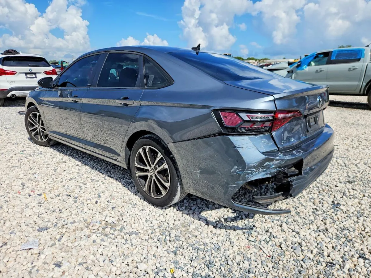 VOLKSWAGEN JETTA SPORT 2023
