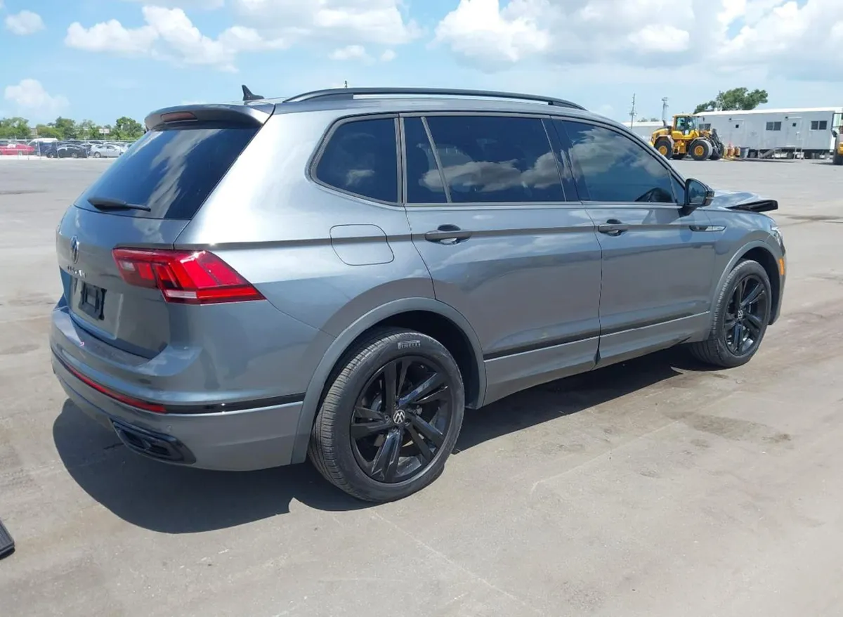 VOLKSWAGEN TIGUAN SE 2023