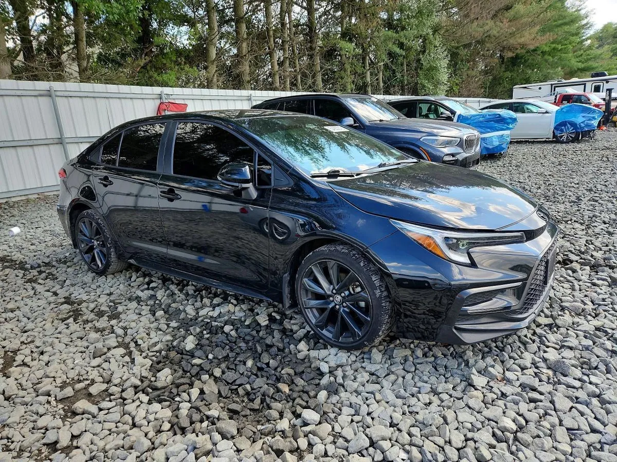 TOYOTA COROLLA 2024
