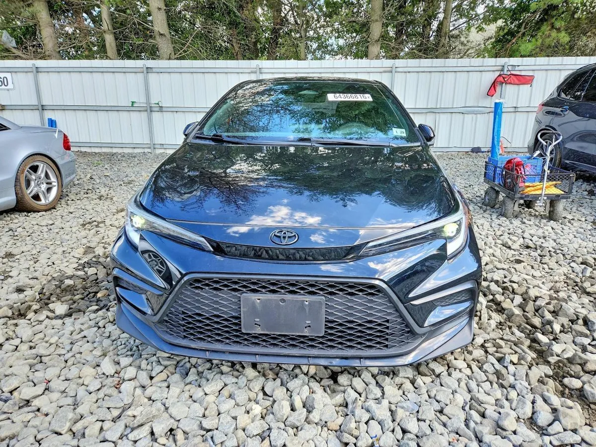 TOYOTA COROLLA 2024
