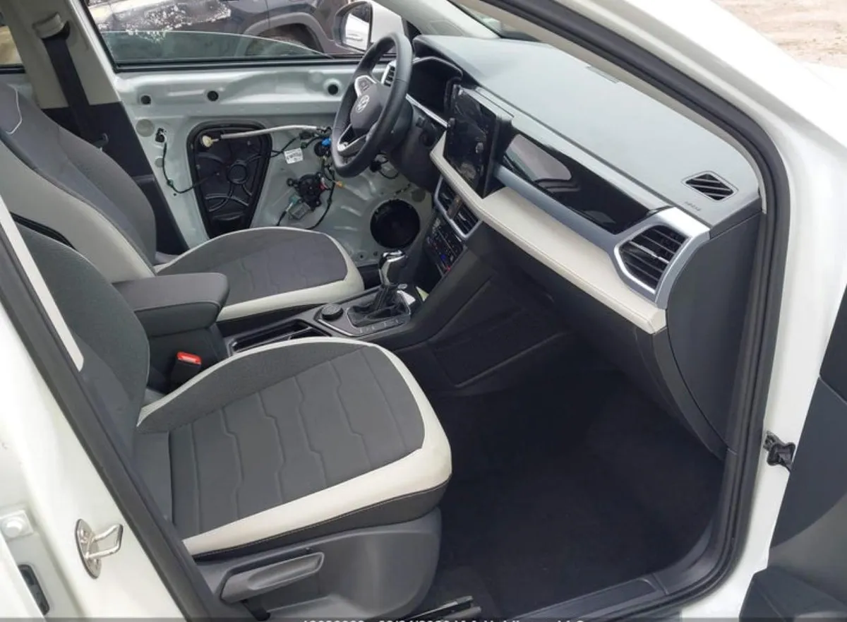 VOLKSWAGEN TAOS SE 2026