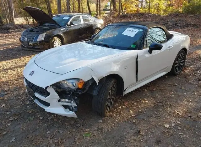 FIAT 124 SPIDER URBANA 2020