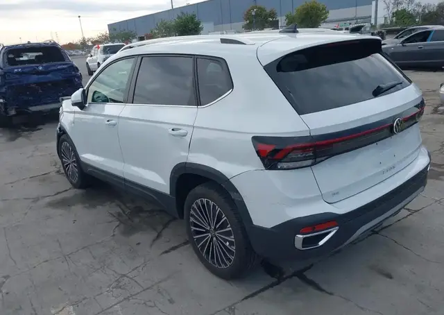 VOLKSWAGEN TAOS SE 1 2025